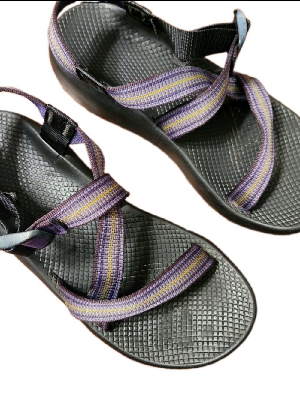 Chaco Men's Size 11 Classic Sandals Black with Purple Striped Straps